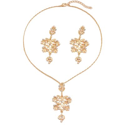 Women's Flower Necklace Earrings Set